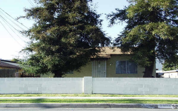 Primary Photo - 7301 Motz St