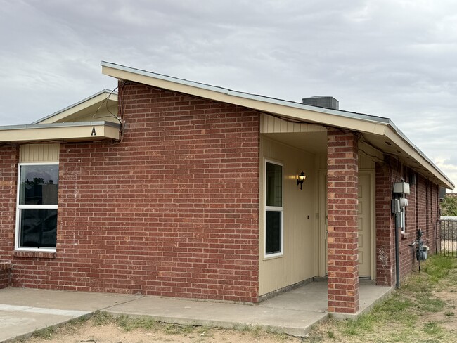 Foto del edificio - 3512 E Glen Dr