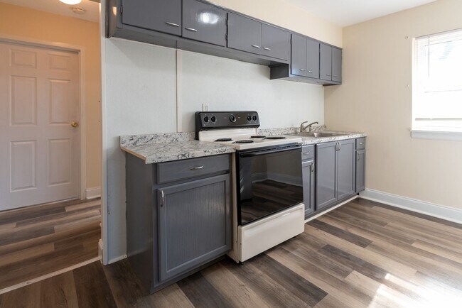 Foto del edificio - 3516 Brockton Ln