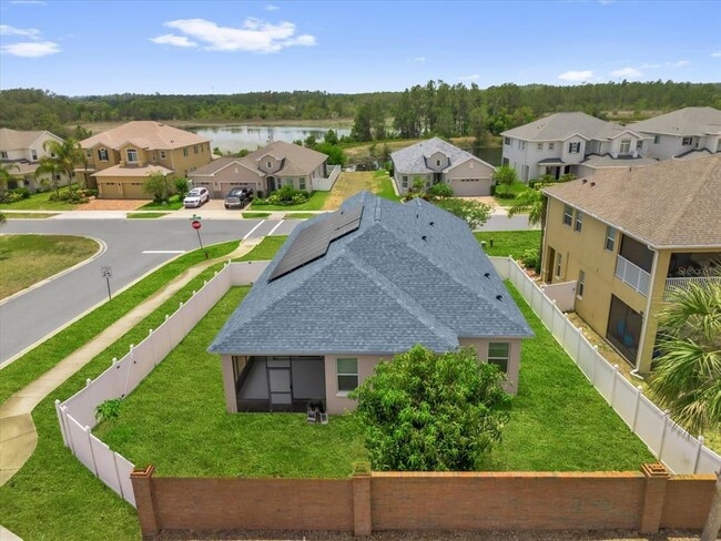 Foto del edificio - 16780 Meadows St