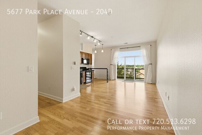 Foto del edificio - 5677 E Park Pl Ave