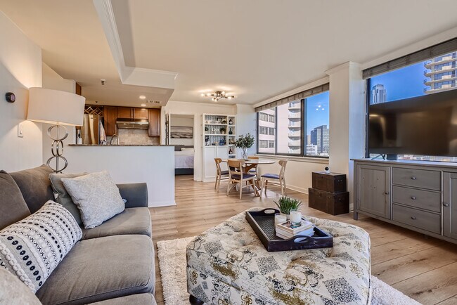 Foto del edificio - 3525 Sage Rd