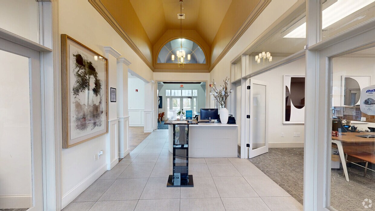 Photo - ReNew Howard Crossing Apartments