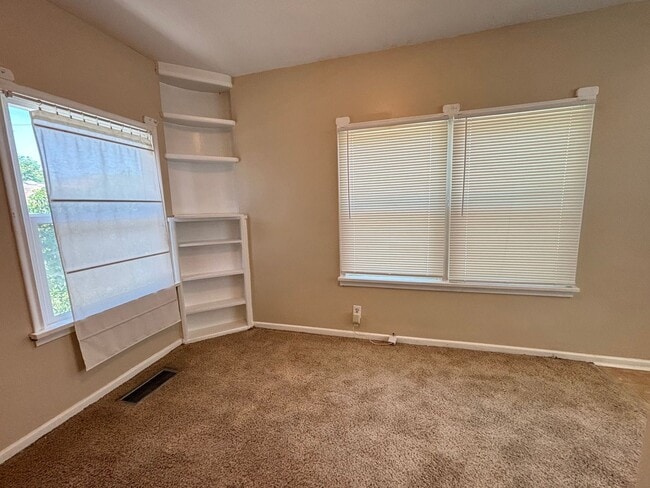 Building Photo - 1631 S 500 E