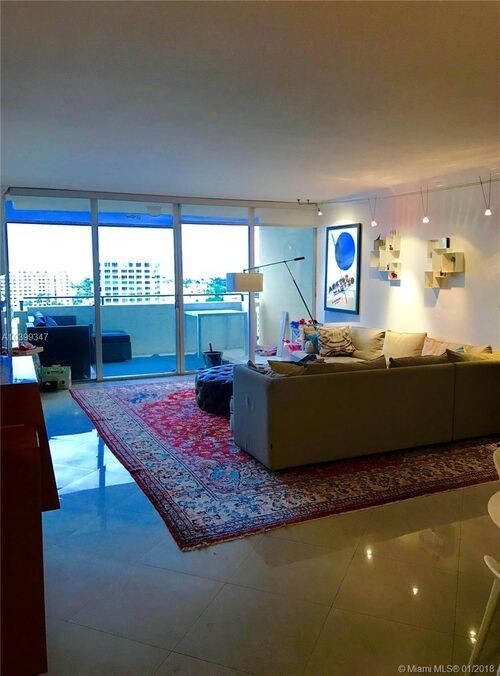 Foto del edificio - 12 Island Ave