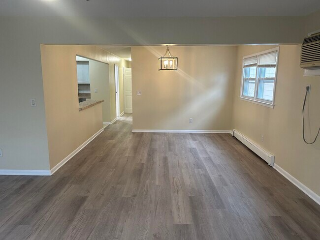 Building Photo - 1507 74th St