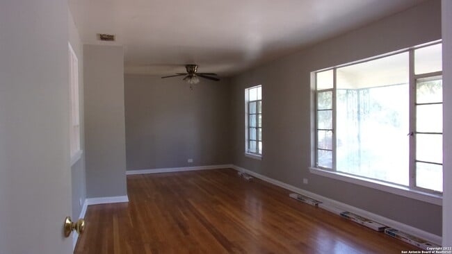 Building Photo - 110 Danville