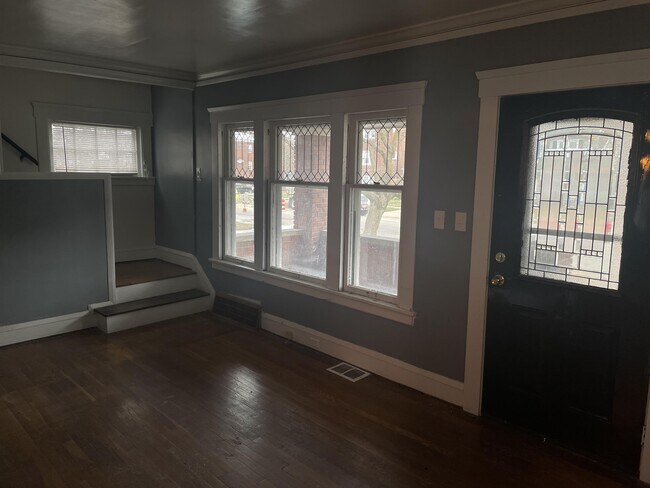 Building Photo - 3580 Bosworth Rd