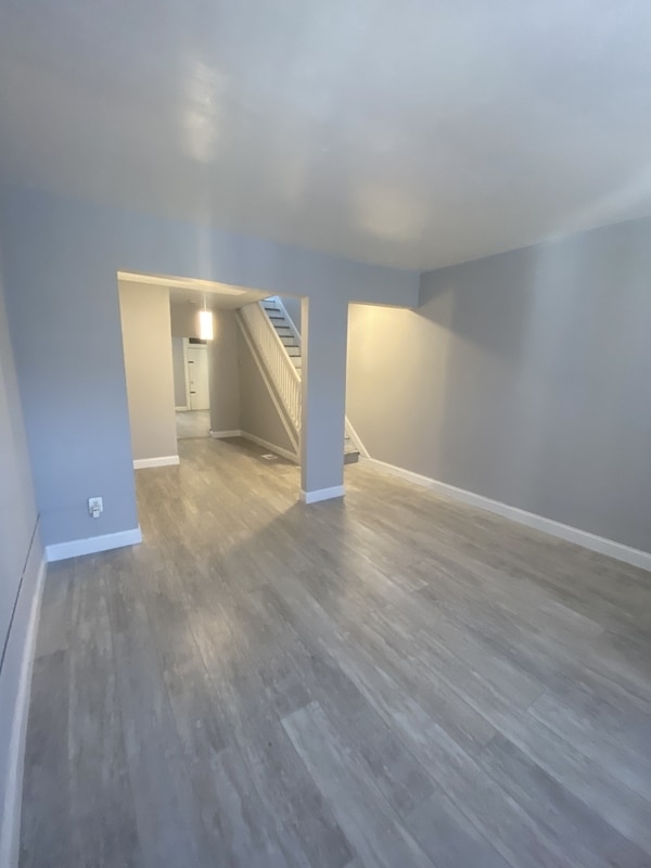 Foto del edificio - 424 Ilchester Ave