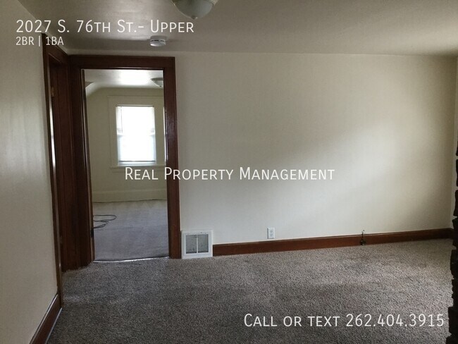 Foto del edificio - 2027 S 76th St