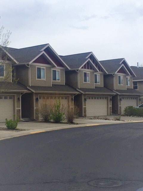 Primary Photo - 2827 N 27th Ave