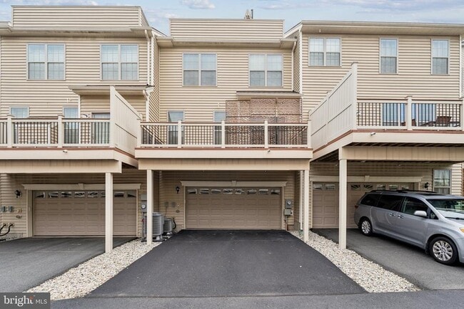 Foto del edificio - 22613 Naugatuck Square