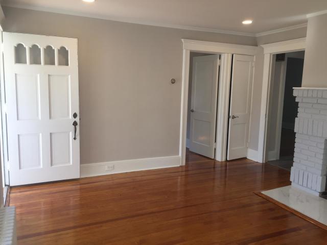 Building Photo - 269 Sound Beach Ave