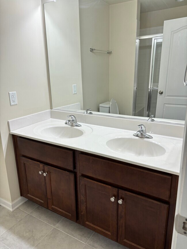 Building Photo - 235 Schramm Loop