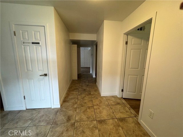 Building Photo - 373 W San Bernardino Rd