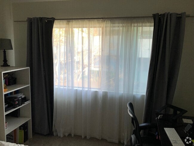 Building Photo - 15408 La Mirada Blvd