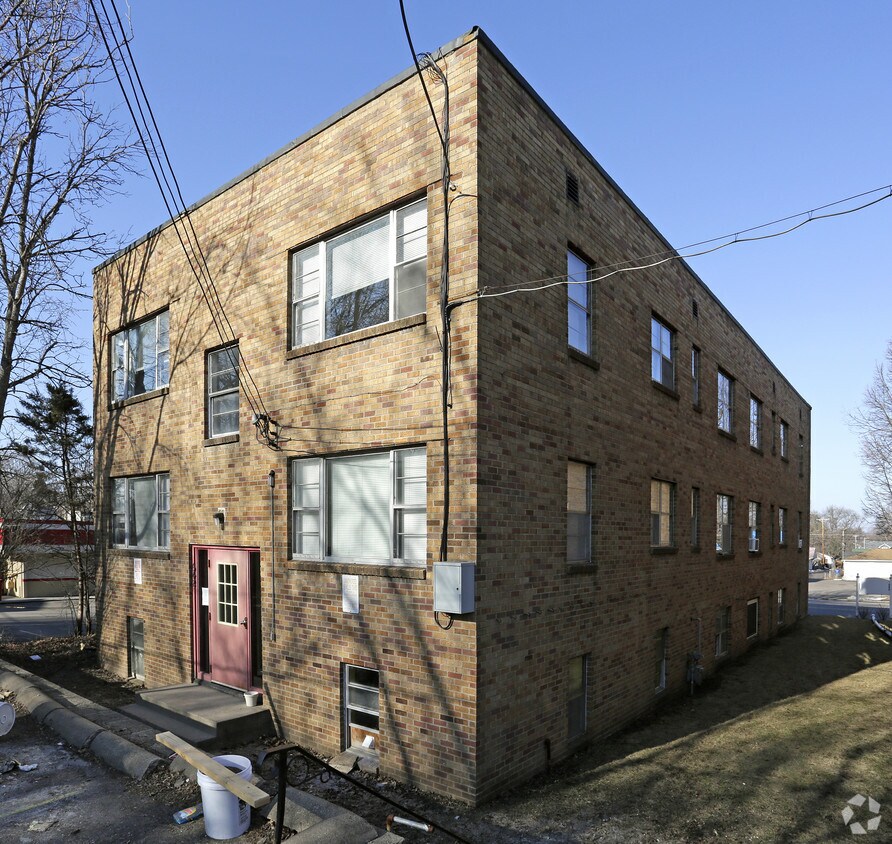 Foto principal - 638 Snelling Ave S
