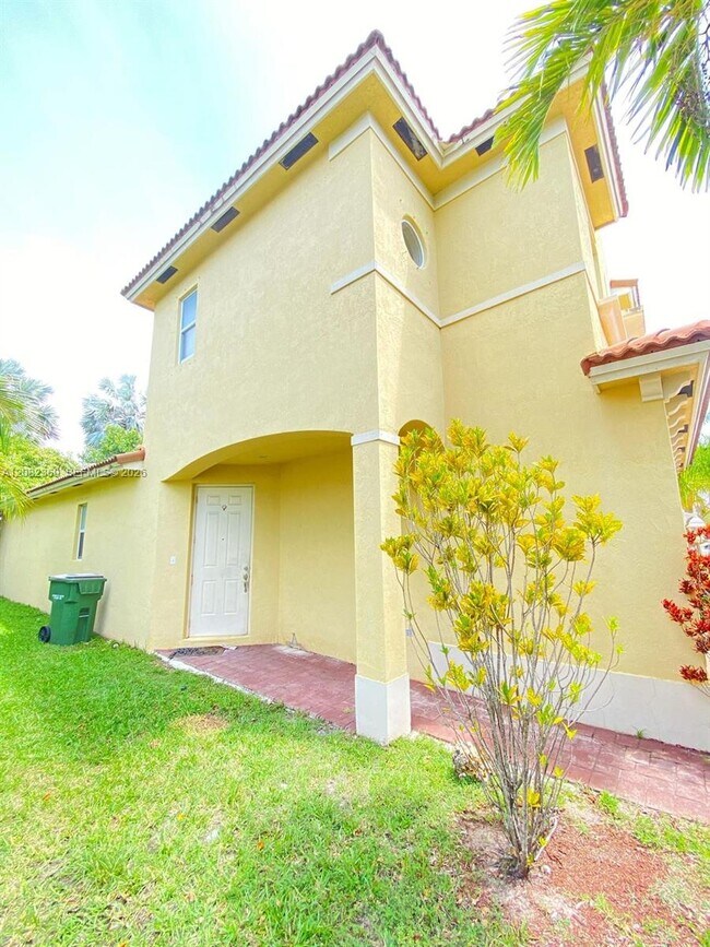 Foto del edificio - 2302 NE 37th Terrace