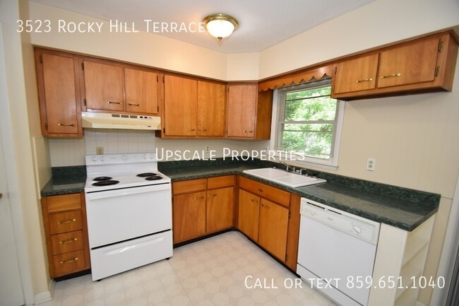 Foto del edificio - 3523 Rocky Hill Terrace