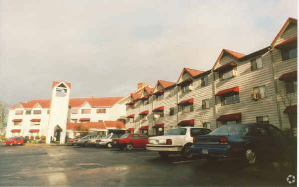 Primary Photo - Solista Milwaukie