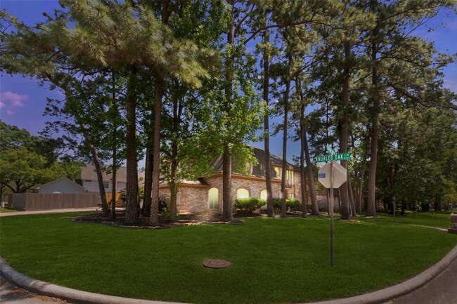 Foto del edificio - 18318 Mahogany Forest Dr