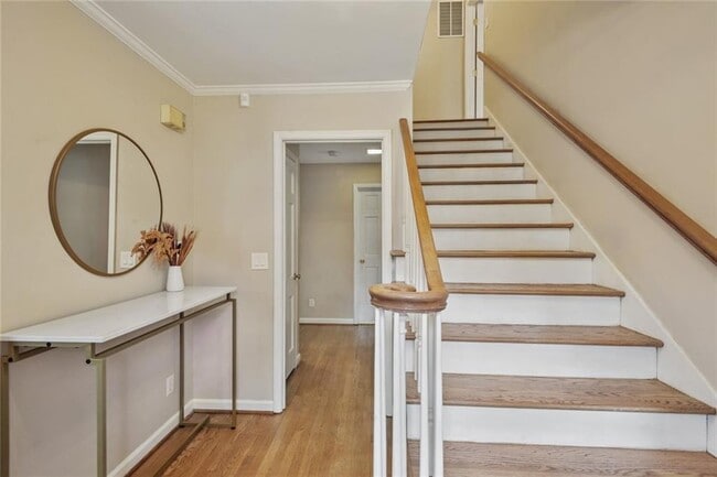 Building Photo - 3937 Ashford Dunwoody Rd NE