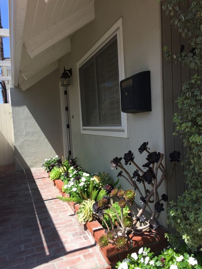 Entrada principal - 417 30th St