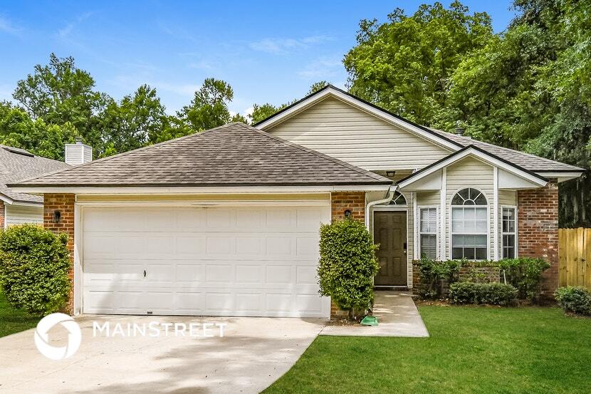 Foto principal - 10813 Campus Heights Ln