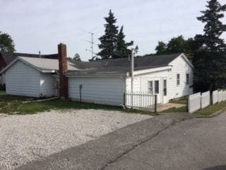 Building Photo - 2 Bedroom (Ellettsville) Available September 2026 for $1,000 (All Utilities Paid by Owner!)