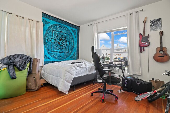Foto del edificio - 311 E San Rafael St