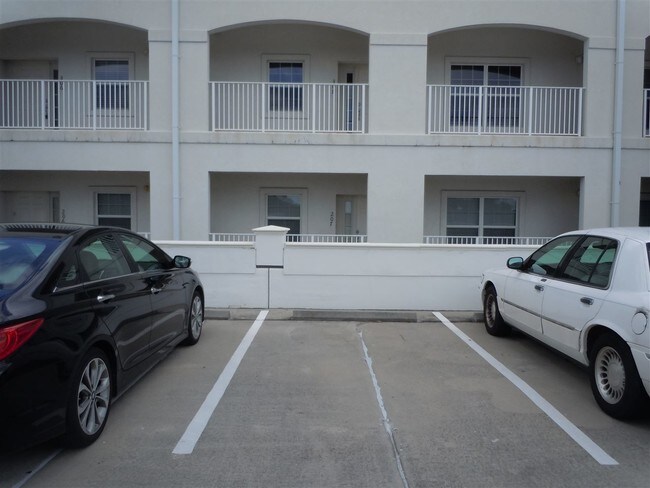 Building Photo - 264 Gibraltar Ct