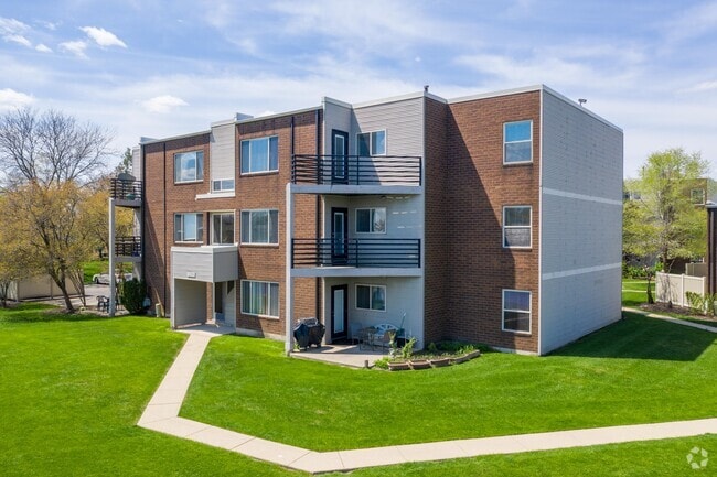 Building Photo - Williams Reserve