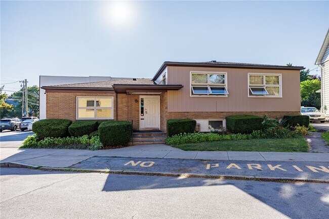 Foto del edificio - 2233 Clifford Ave