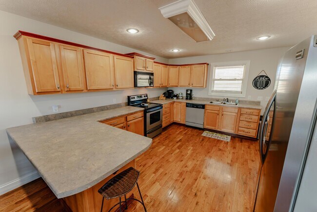 Foto del edificio - 949 Hideaway Dr