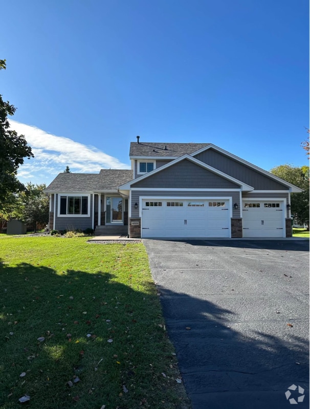 Building Photo - 4619 Ladyslipper Ave N