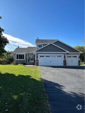 Building Photo - 4619 Ladyslipper Ave N