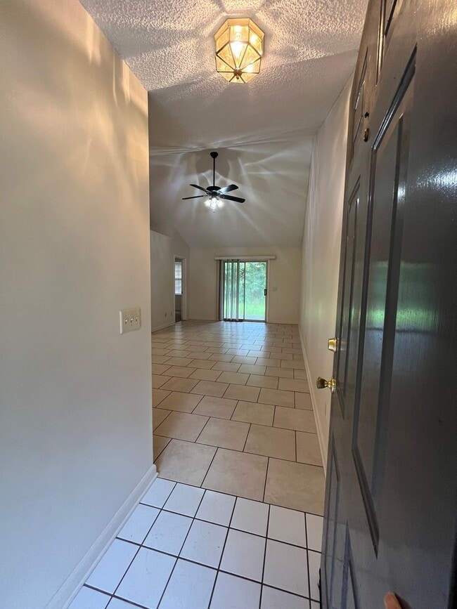 Building Photo - 441 AdmiralsWalk Dr