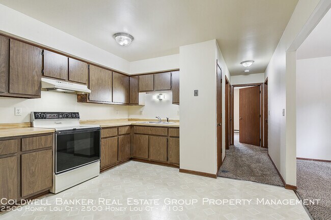 Building Photo - 2500 Honey Lou Ct