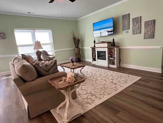 Building Photo - 607 Alcovy River Dr