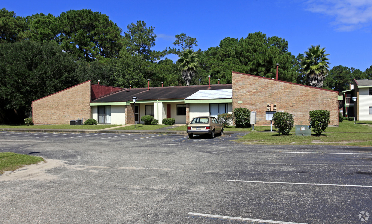 Primary Photo - Mystic Woods Condos