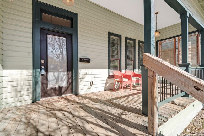 FRONT PORCH - 321 Grove Ave