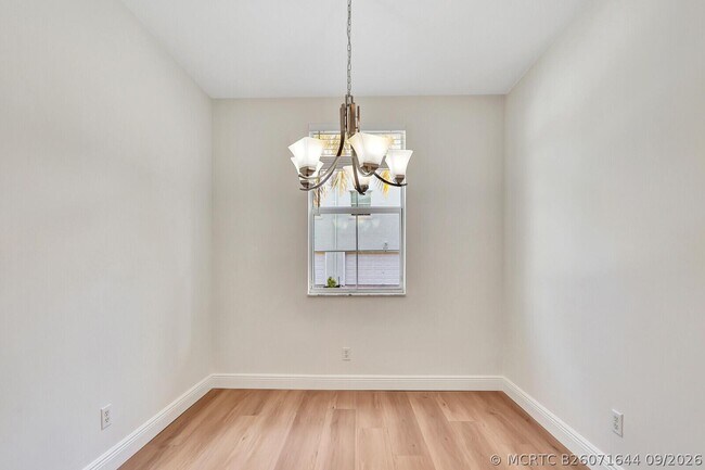 Building Photo - 4313 Parkside Dr