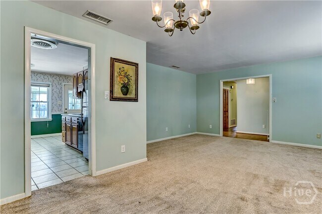 Foto del edificio - 4 Cottingham Dr