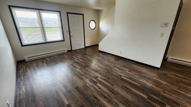 Foto del edificio - Updated 2 Bedroom Southside Duplex with Garage - Pet Friendly!