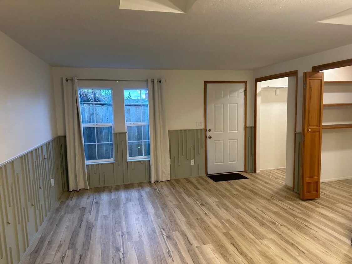 Primary Photo - New studio apartment in Springfield!