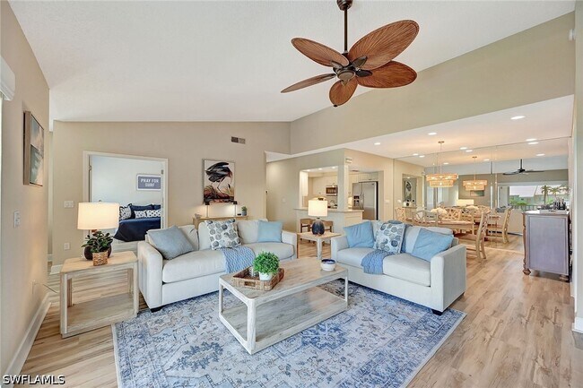 Building Photo - 776 Willowbrook Dr