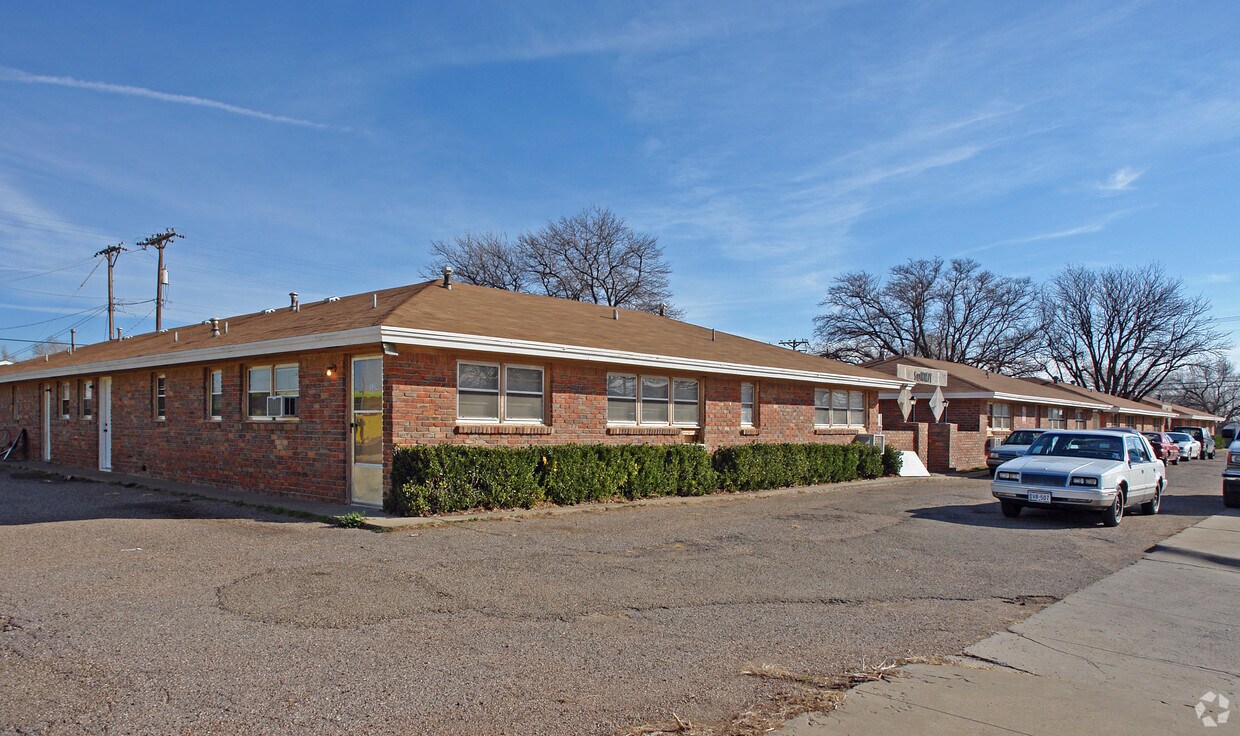 Primary Photo - 1604 45th St