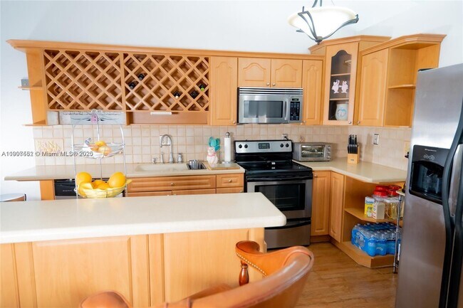 Foto del edificio - 8844 NW 113th St