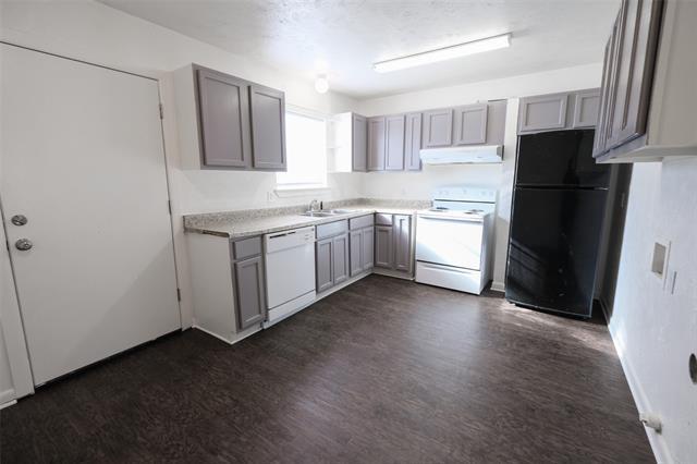 Building Photo - 1421 Cairn Cir