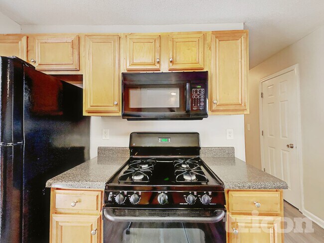 Foto del edificio - 205 Oak Terrace Dr